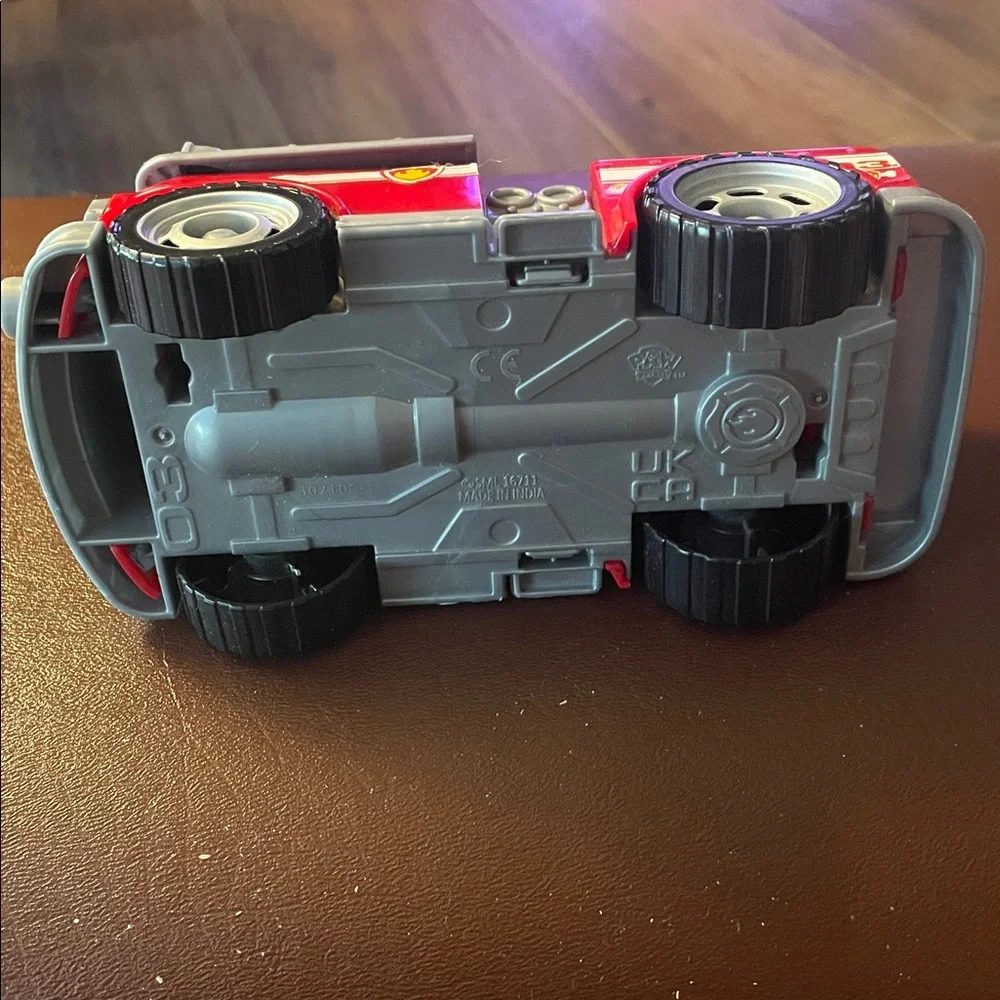 Paw Patrol Marshall's Red Fire Truck